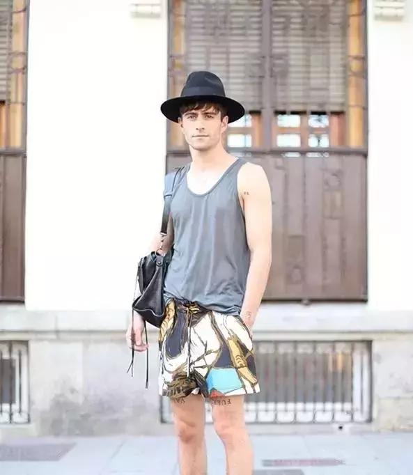 {Online Casino}(夜车刁亦男)